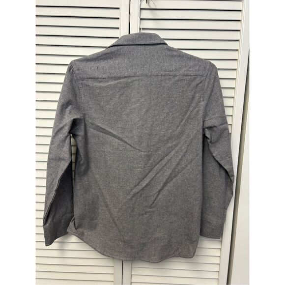 Urban Boundaries NWT Chambray Gray Button-Up Shirt, Sz Medium - Picture 5 of 9